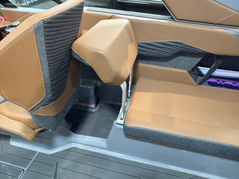 Slide: The Image of MasterCraft X24 2026 - 14