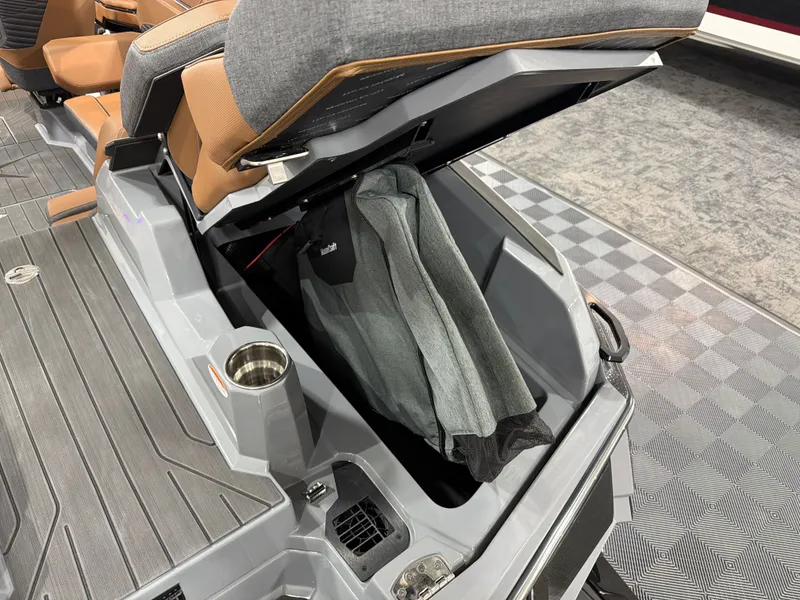 Slide: The Image of MasterCraft X24 2026 - 8