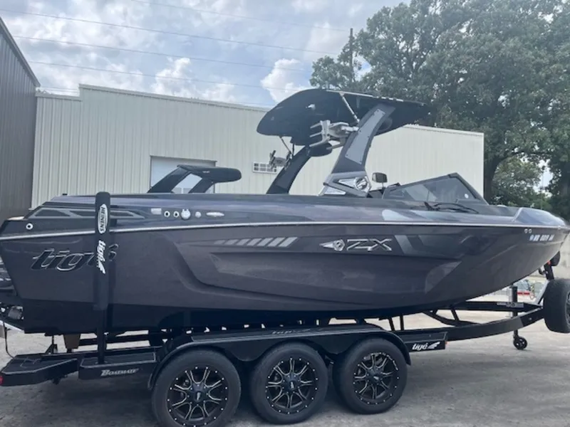 Slide: The Image of Tigé 23ZX 2020 - 0