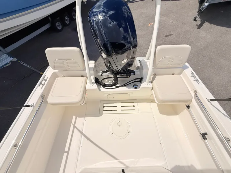 Slide: The Image of Boston Whaler 170 Montauk 2027 - 16