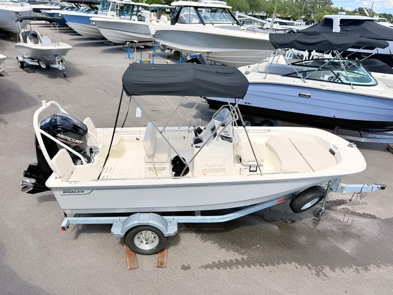 Slide: The Image of Boston Whaler 170 Montauk 2027 - 1