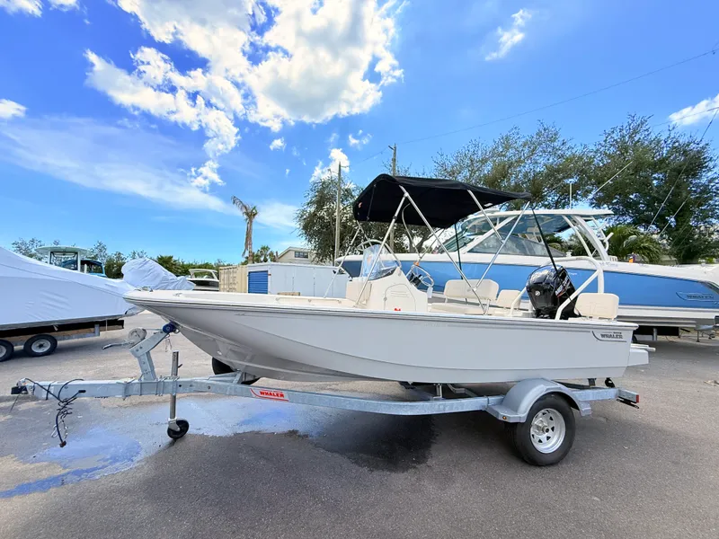 Slide: The Image of Boston Whaler 170 Montauk 2027 - 11