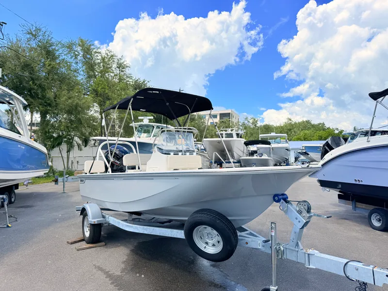Slide: The Image of Boston Whaler 170 Montauk 2027 - 14