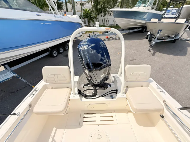 Slide: The Image of Boston Whaler 170 Montauk 2027 - 15