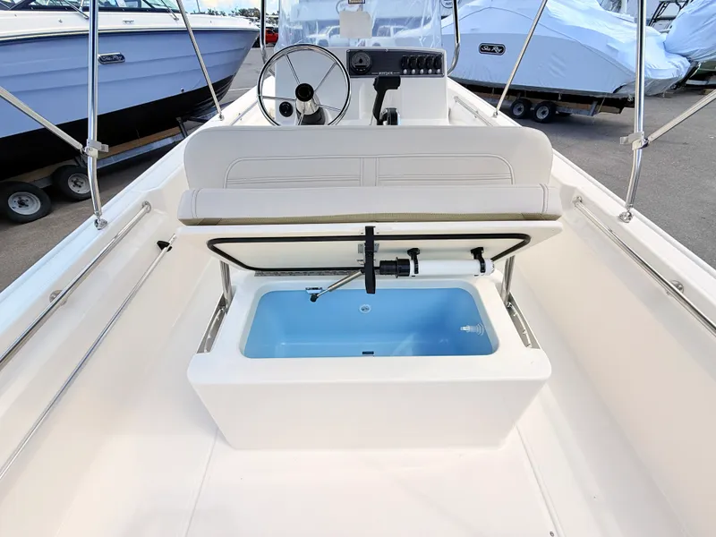 Slide: The Image of Boston Whaler 170 Montauk 2027 - 19