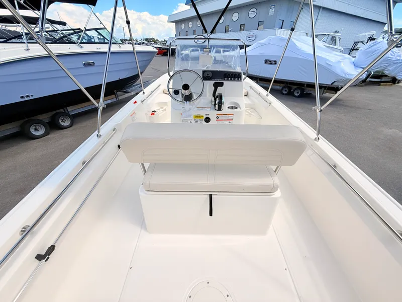 Slide: The Image of Boston Whaler 170 Montauk 2027 - 18