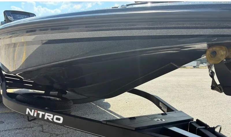 Slide: The Image of Nitro Z21XL 2023 - 14