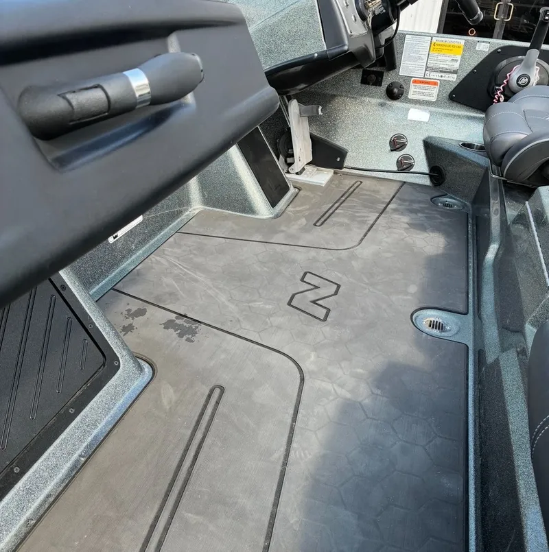 Slide: The Image of Nitro Z21XL 2023 - 6