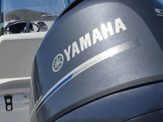 Slide: The Image of Key West 1720 Center Console 2026 - 11