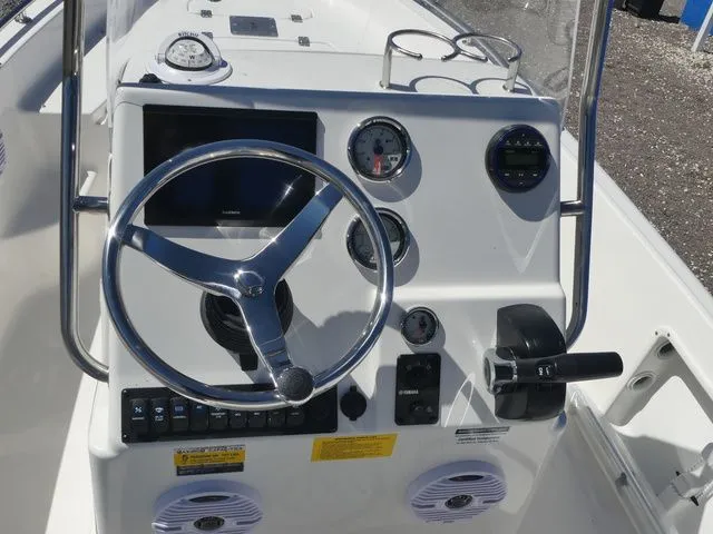 Slide: The Image of Key West 1720 Center Console 2026 - 16
