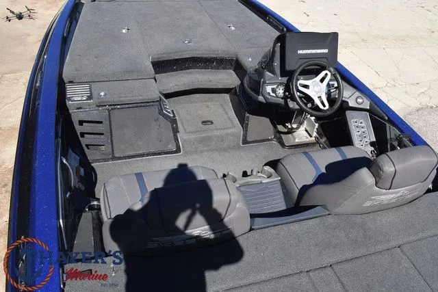 Slide: The Image of Skeeter FX21 2019 - 12