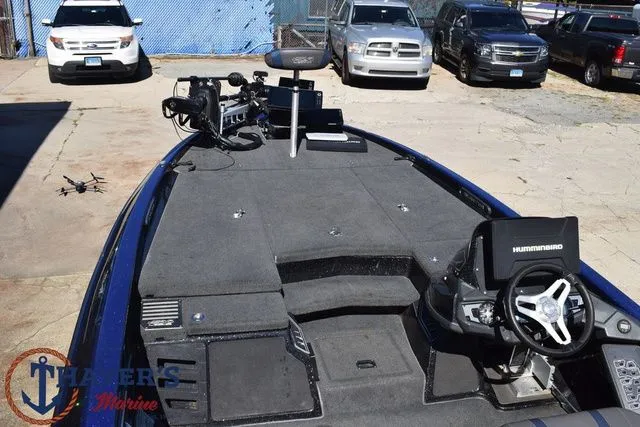 Slide: The Image of Skeeter FX21 2019 - 13