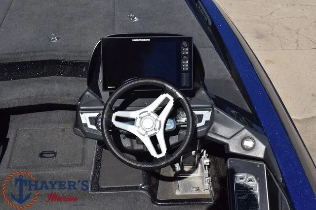 Slide: The Image of Skeeter FX21 2019 - 15