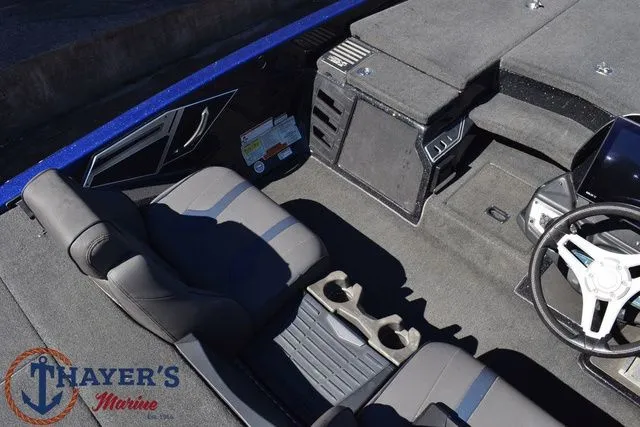 Slide: The Image of Skeeter FX21 2019 - 16