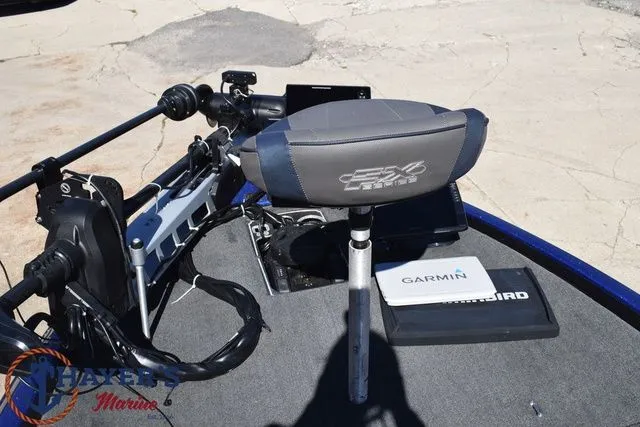 Slide: The Image of Skeeter FX21 2019 - 22