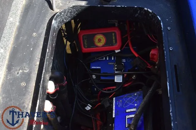 Slide: The Image of Skeeter FX21 2019 - 25