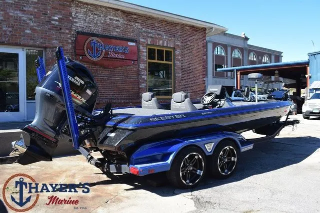 Slide: The Image of Skeeter FX21 2019 - 3