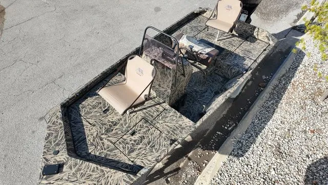 Slide: The Image of Crestliner 1660 FCC 2022 - 8