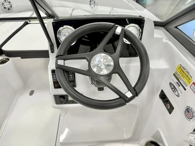 Slide: The Image of Stingray 172 DC 2026 - 5