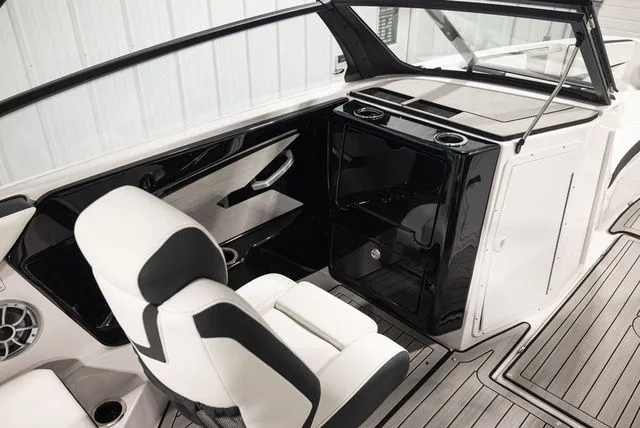 Slide: The Image of Yamaha 222S 2026 - 10