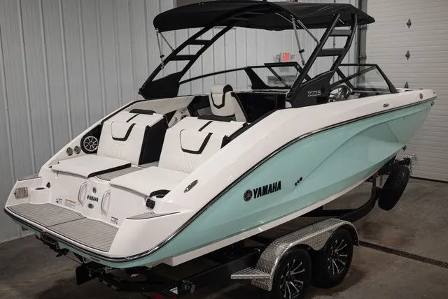 Slide: The Image of Yamaha 222S 2026 - 3