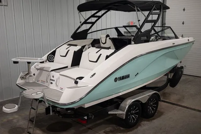 Slide: The Image of Yamaha 222S 2026 - 4