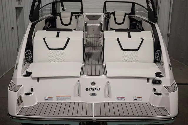 Slide: The Image of Yamaha 222S 2026 - 5