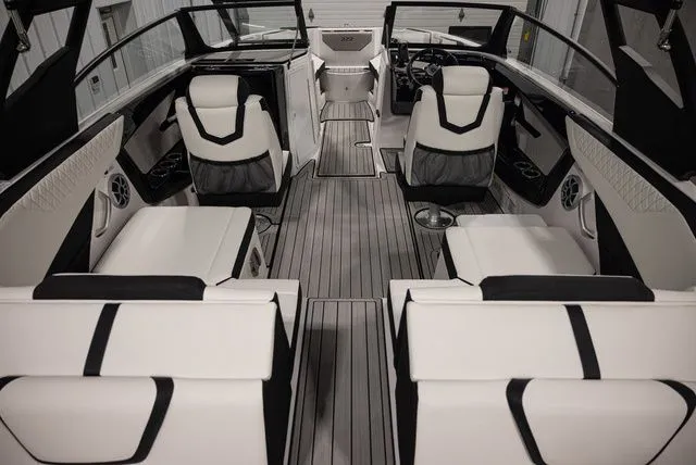 Slide: The Image of Yamaha 222S 2026 - 7