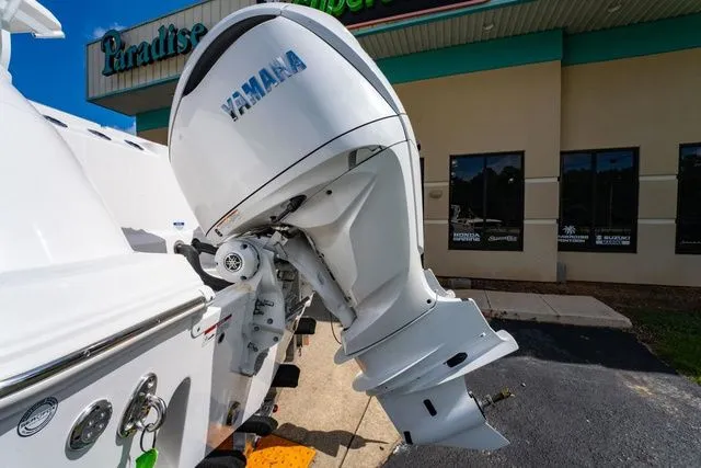 Slide: The Image of Sea Fox 328 Commander 2026 - 9