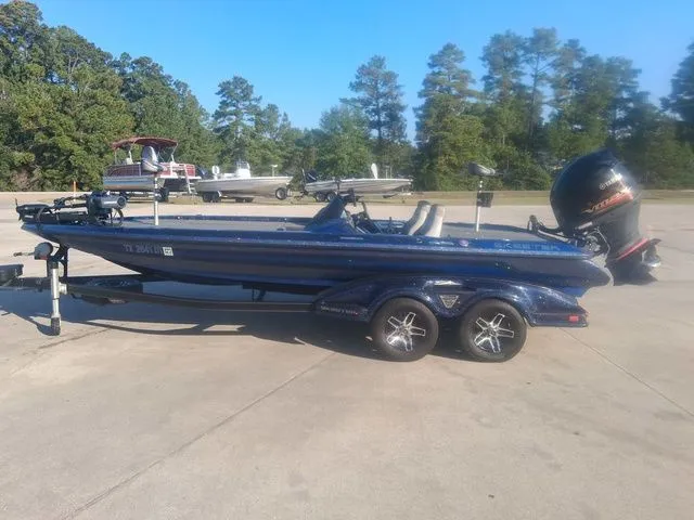 Slide: The Image of Skeeter FX21 Limited Edition 2017 - 3