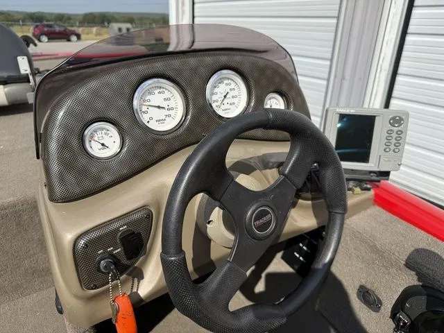 Slide: The Image of Tracker Pro Team 190 TX 2007 - 15