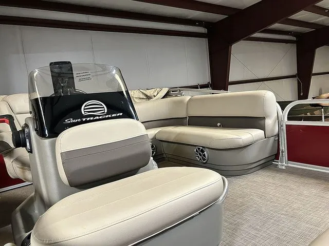 Slide: The Image of Sun Tracker Bass Buggy 16 XL Select 2024 - 6