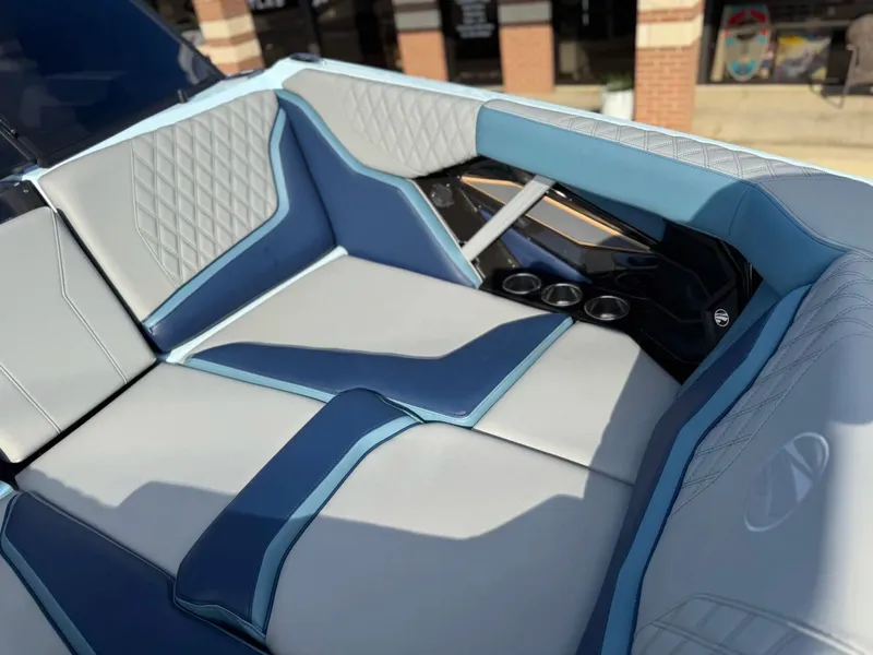 Slide: The Image of Tigé 24RZX 2026 - 29