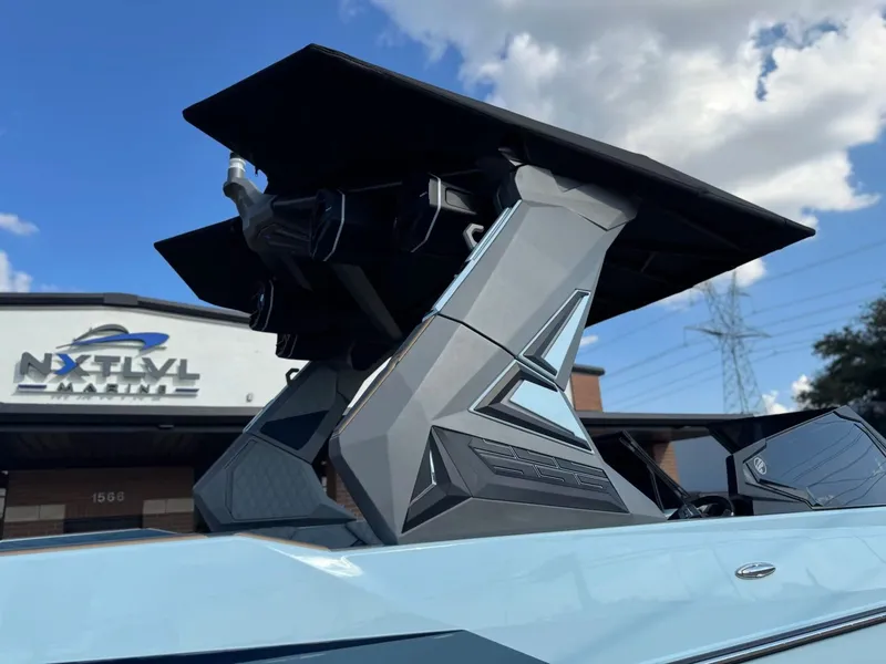 Slide: The Image of Tigé 24RZX 2026 - 35