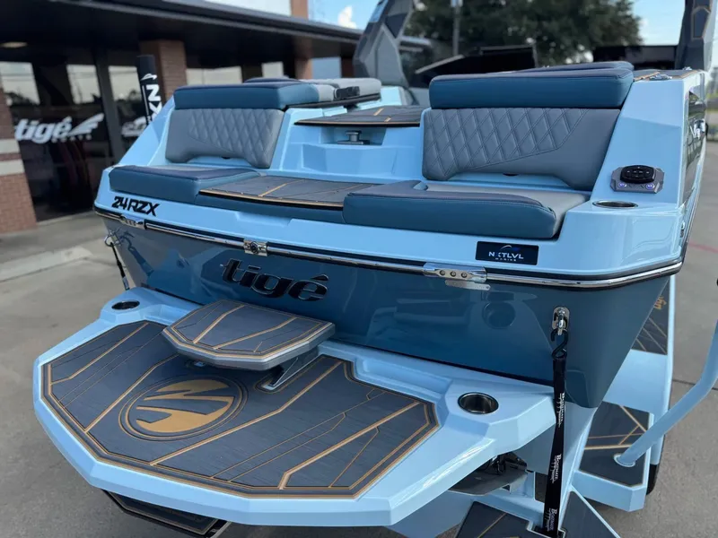 Slide: The Image of Tigé 24RZX 2026 - 38