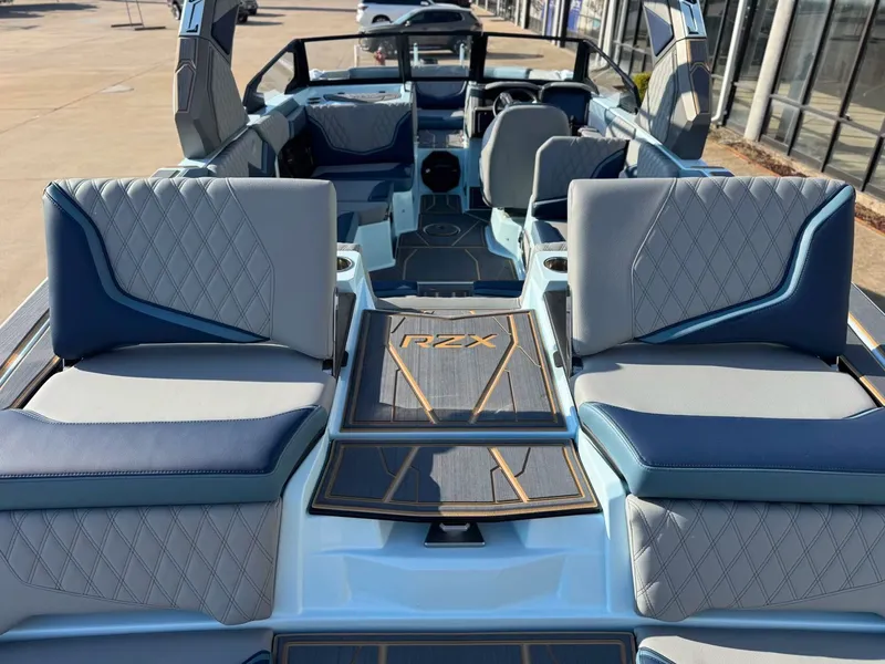 Slide: The Image of Tigé 24RZX 2026 - 8