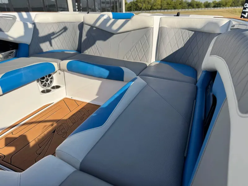 Slide: The Image of Tige Z1 2018 - 14