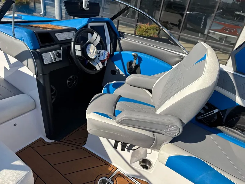 Slide: The Image of Tige Z1 2018 - 16