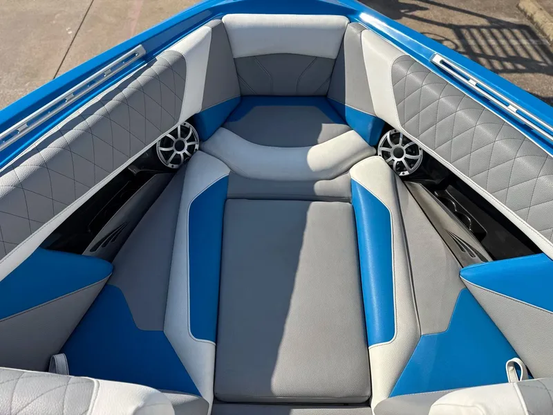 Slide: The Image of Tige Z1 2018 - 18