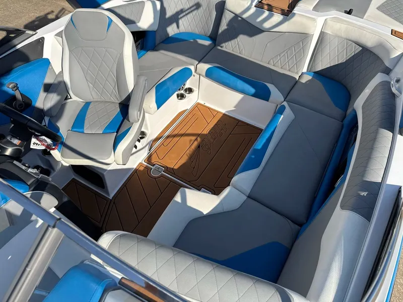 Slide: The Image of Tige Z1 2018 - 19