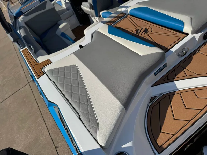 Slide: The Image of Tige Z1 2018 - 9