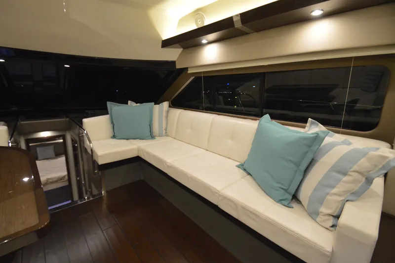 Slide: The Image of Carver C52 Flybridge 2018 - 33