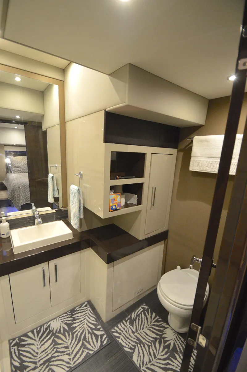 Slide: The Image of Carver C52 Flybridge 2018 - 47