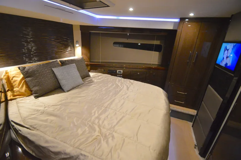 Slide: The Image of Carver C52 Flybridge 2018 - 54