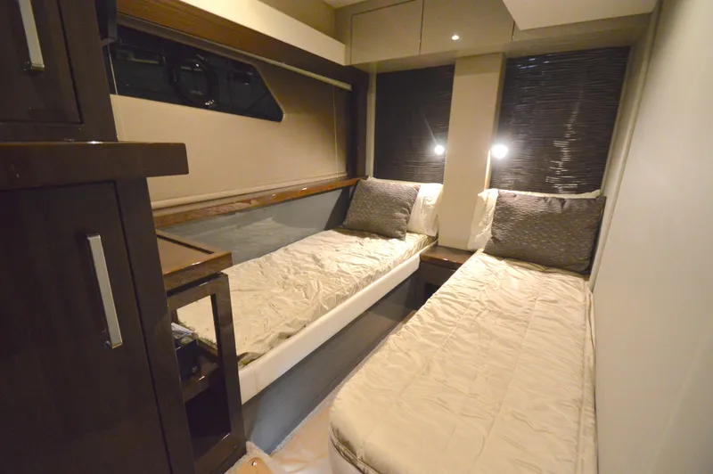 Slide: The Image of Carver C52 Flybridge 2018 - 55