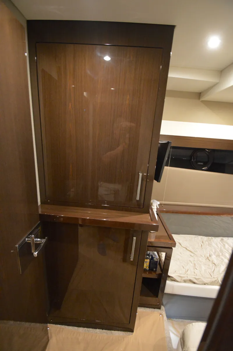 Slide: The Image of Carver C52 Flybridge 2018 - 58