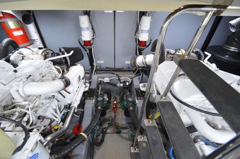 Slide: The Image of Carver C52 Flybridge 2018 - 64