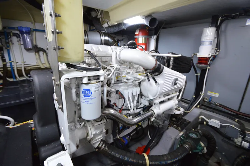 Slide: The Image of Carver C52 Flybridge 2018 - 70