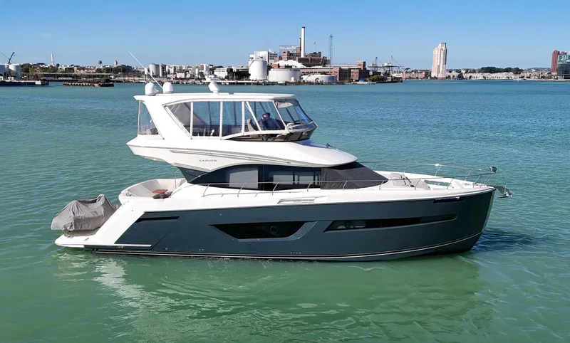 Slide: The Image of Carver C52 Flybridge 2018 - 81