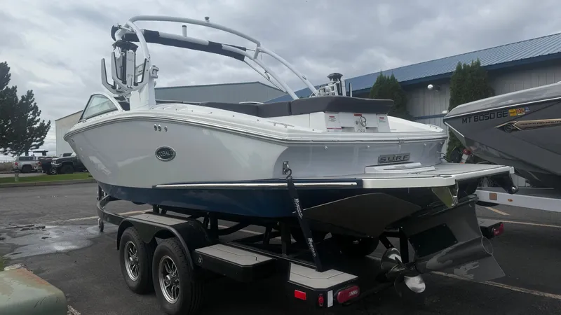 Slide: The Image of Cobalt CS23 Surf 2023 - 10